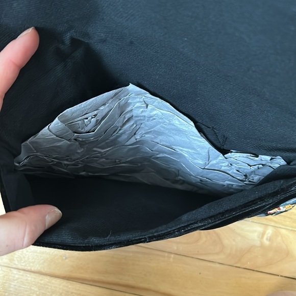 Floral embroidered velvet mini bag pouch chain - Picture 4 of 7